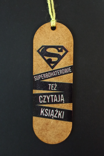 Zakładka do książki - Superbohaterowie.png