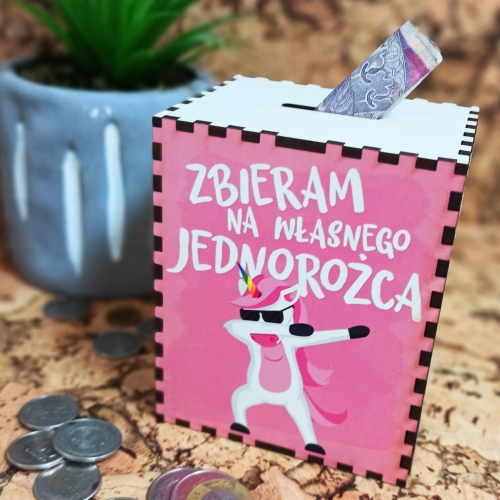 Skarbonka - Zbieram na własnego jednorożca.jpg